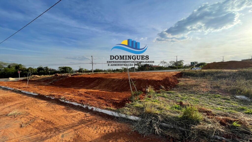 Terreno Comercial — Morada dos Ipês II